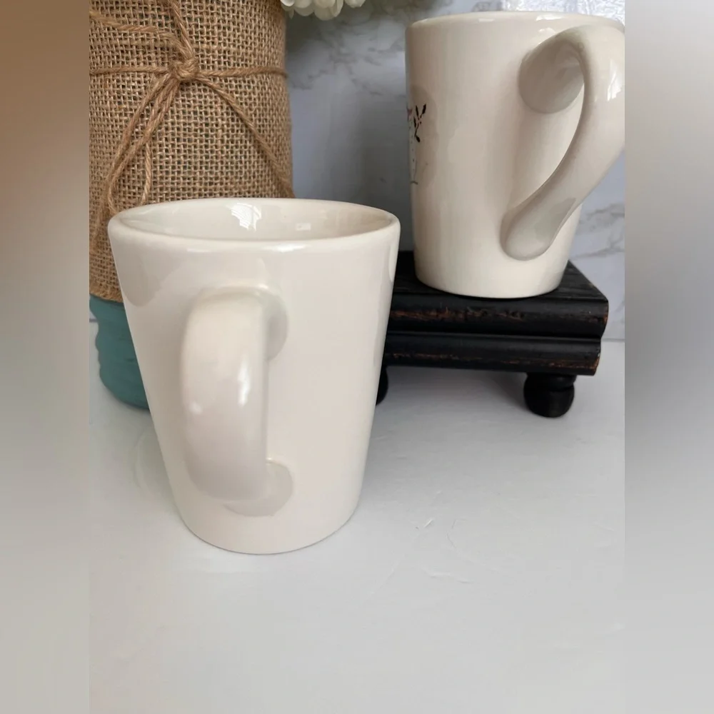 Like new 2003 Williams Sonoma Set Of 2  Decorative Snowman Coffee/Cocoa Mugs